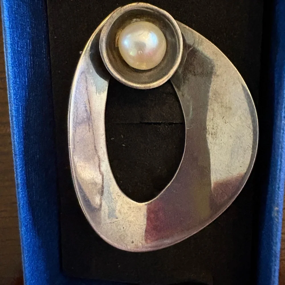 Vintage 1950s/60s Modernist Sterling Silver & Pearl Brooch | Scandinavian Design